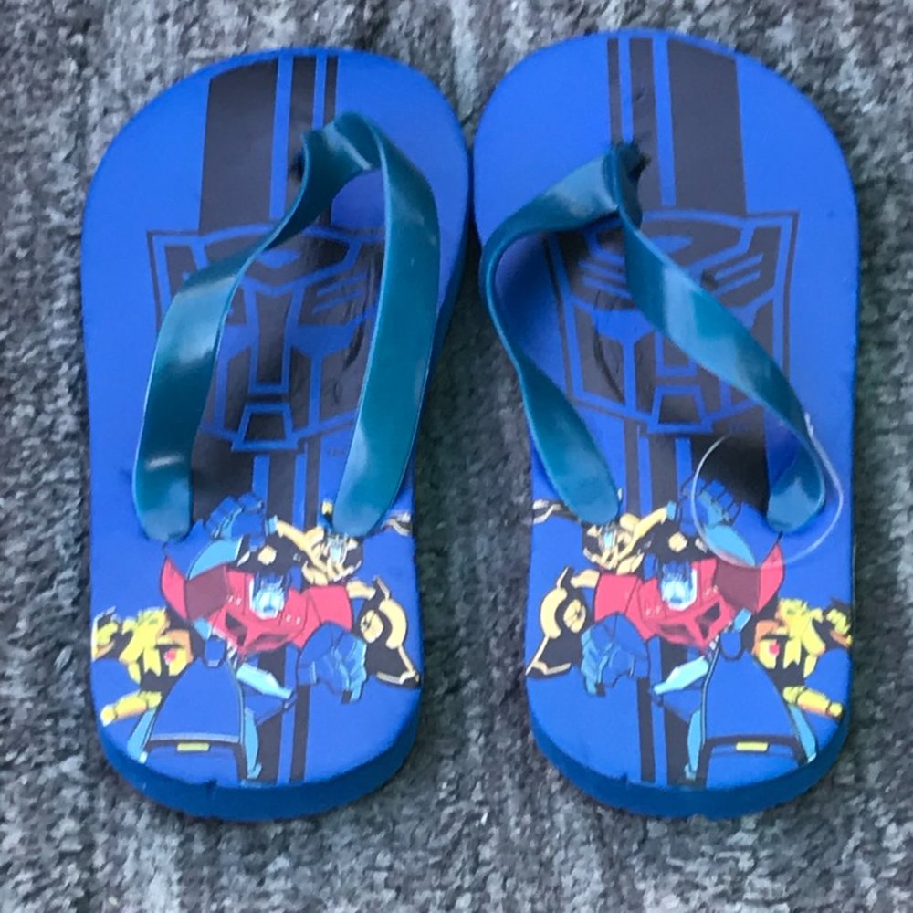 Transformers Autobots Optimus & Bumblebee Kid's Flip Flops, Boy's, Size: 8.5